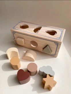 Konges Sløjd Wooden Shape Sorter 9 Konges Sløjd Wooden Shape Sorter -Toy Shop 1024x1024 376020c27985b4d1373783cd3c126c2b