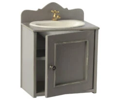 Maileg | Miniature Sink -Toy Shop 11 0115 00 01 1 2048x 4f9c3606 e8bb 4b7e 98a6 a95c9d332aea