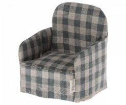 Maileg Plaid Chair 6 Maileg Plaid Chair -Toy Shop 11 2408 01 2 900x750 resize fill 2048x png