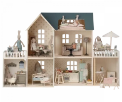 Maileg Dollhouse -Toy Shop 11 3000 00 02 6 900x750 resize fill 2000x png