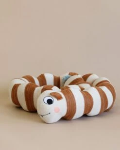 OYOY Leo Larva Stuffed Animal
