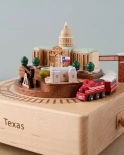Texas Wooden Music Box -Toy Shop 2J2A1179