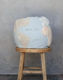 Lorena Canals Pouf World Map -Toy Shop 2J2A2477 2