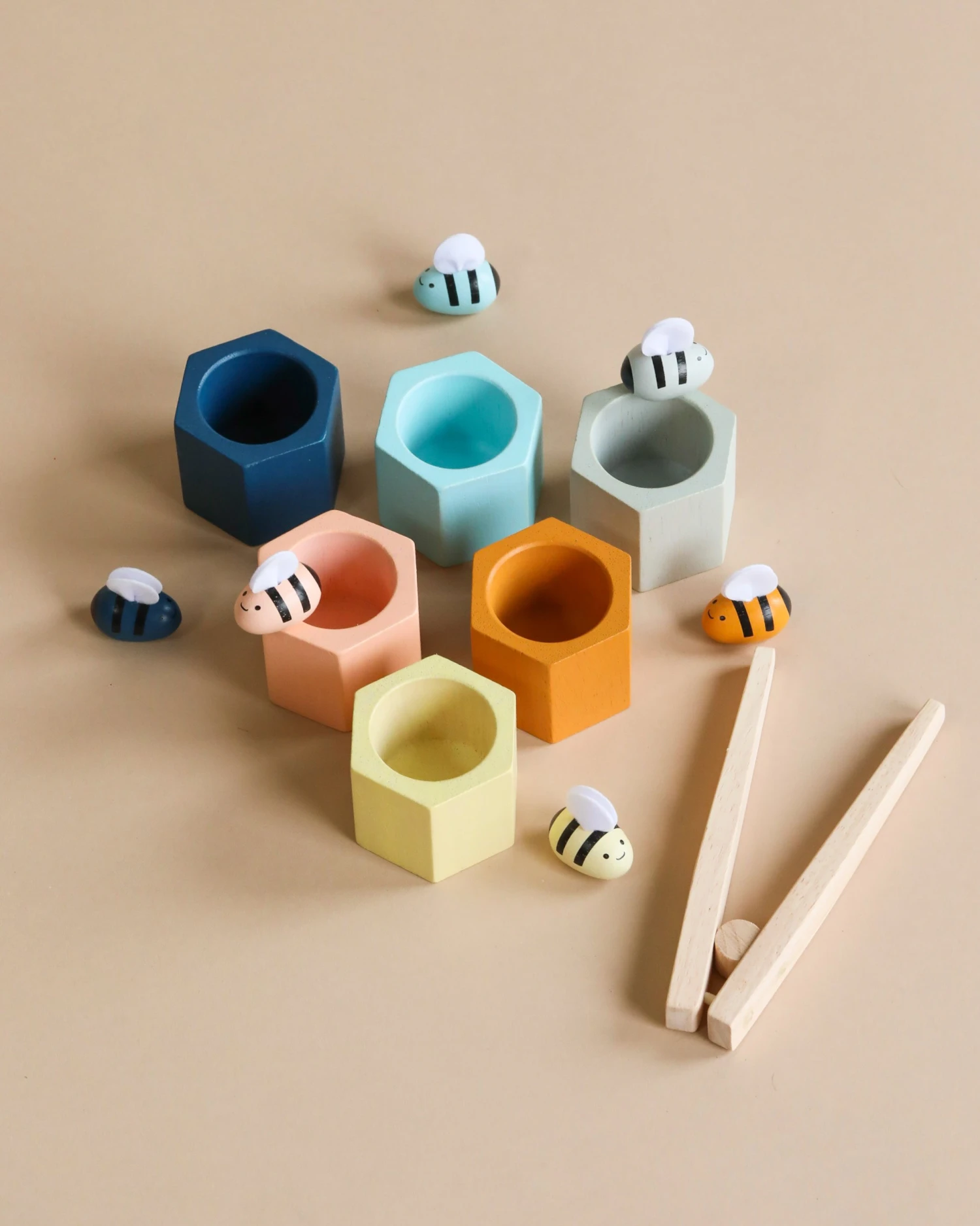 Plan Toys Beehive Sorting Set 1 Plan Toys Beehive Sorting Set