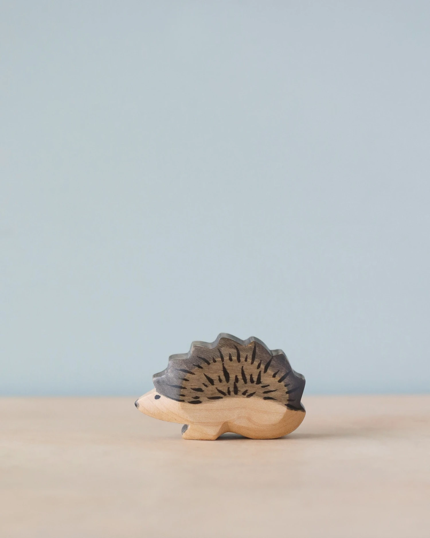 Handmade Holzwald Hedgehog Mom 2 Handmade Holzwald Hedgehog Mom - Image 2