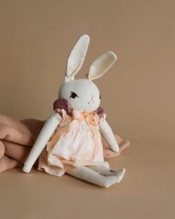 Polka Dot Club Medium Cream Rabbit Hand Knit Collar