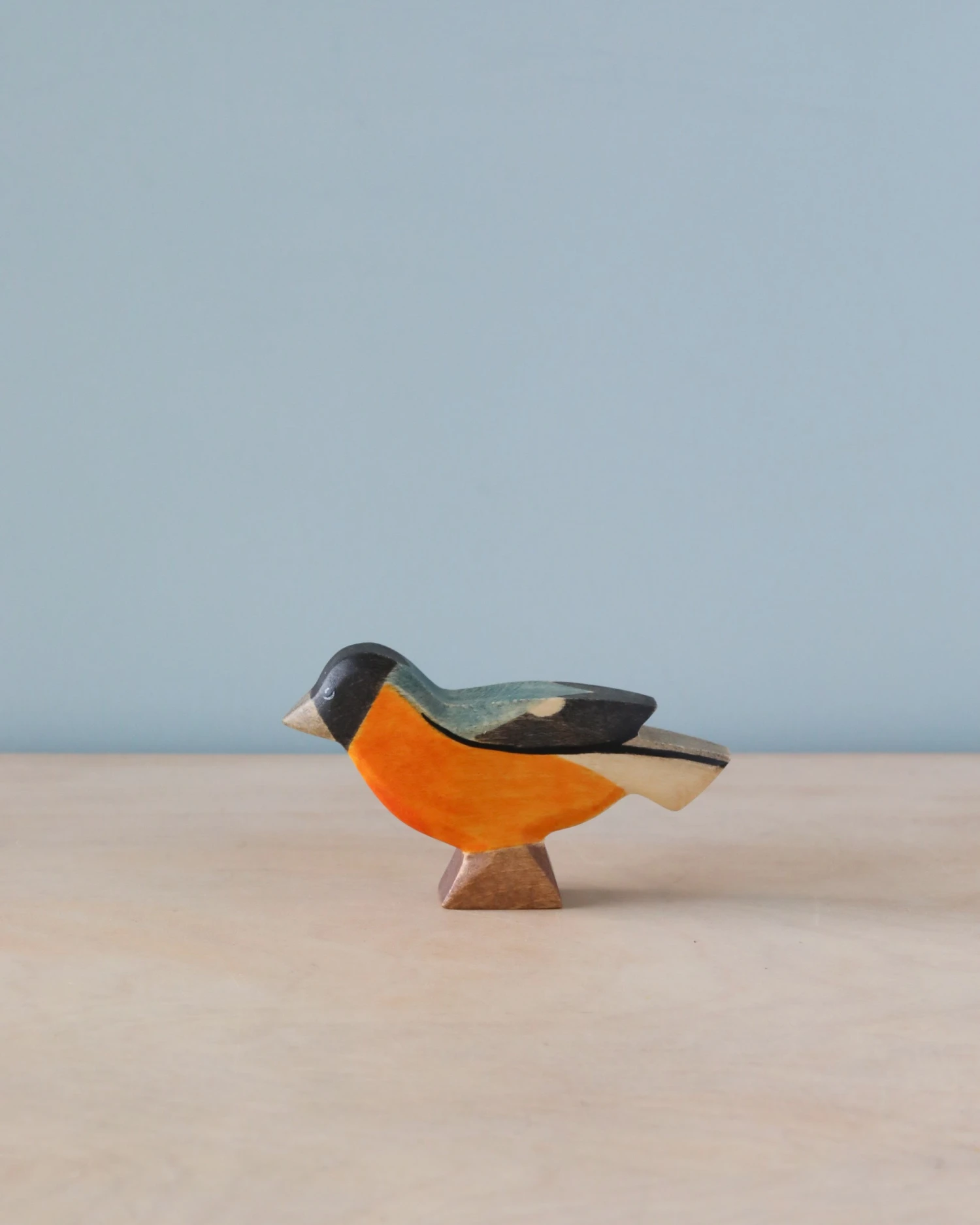 Handmade Holzwald Bullfinch Bird 2 Handmade Holzwald Bullfinch Bird - Image 2