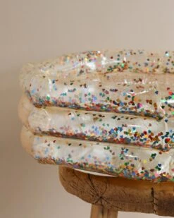 Konges Sløjd Inflatable Mini Pool - Transparent Confetti Hearts -Toy Shop 2J2A5093