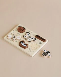 Wooden Tray Puzzle - Bugs