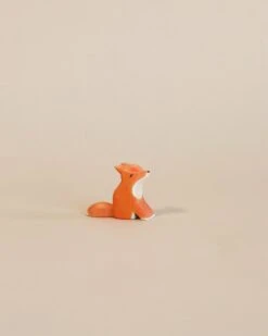 Ostheimer Small Fox - Sitting -Toy Shop 2J2A7407 b31a25d1 7fb5 4a98 bad2 e3990c577a78