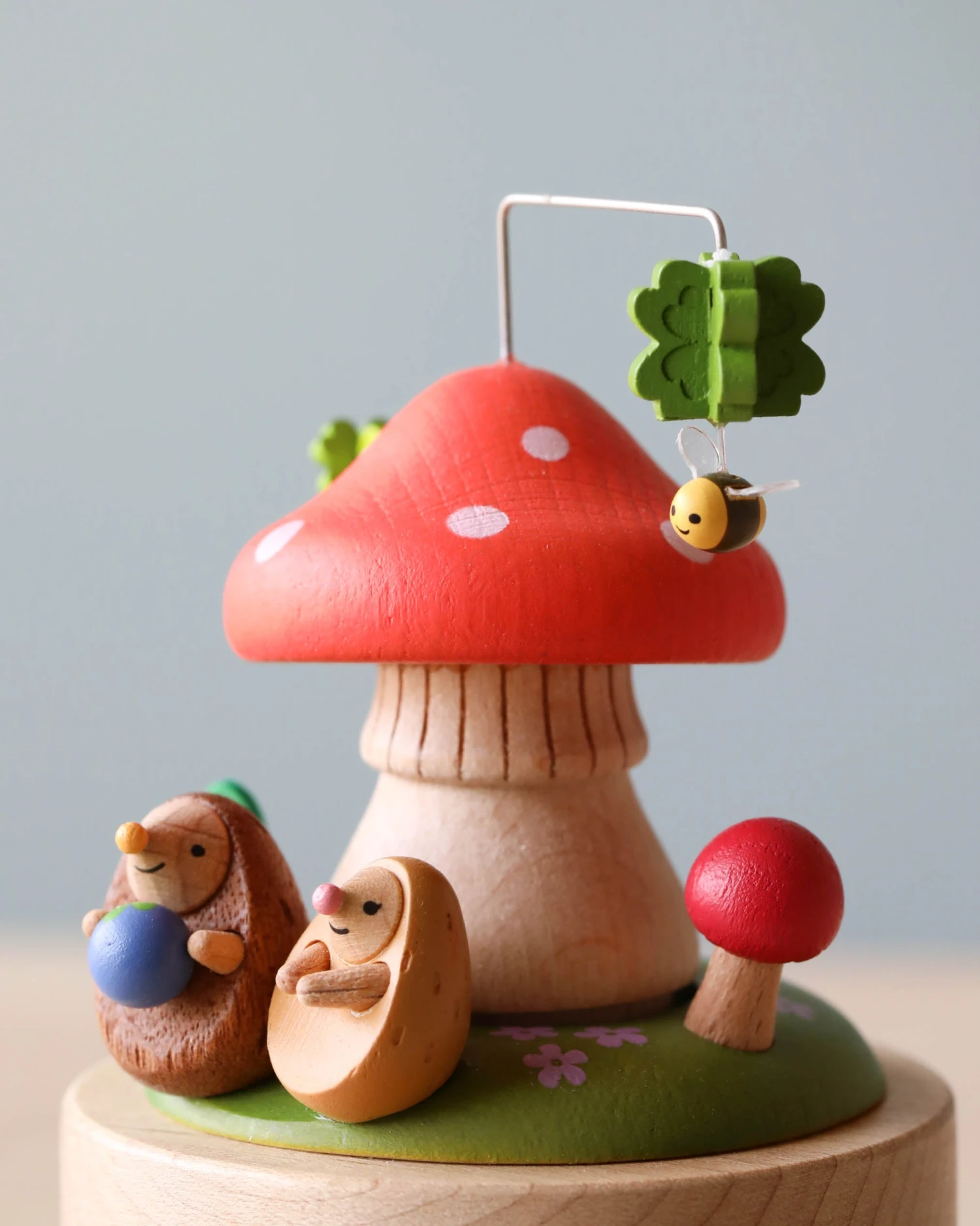 Mini Wooden Mushroom & Hedgehogs Music Box 3 Mini Wooden Mushroom & Hedgehogs Music Box - Image 3