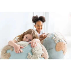 Lorena Canals Pouf World Map -Toy Shop 2f5ce4f5ccdaed206dd4b39e241b4b31f4752cb9d4411343190a600cc4e7a470 png
