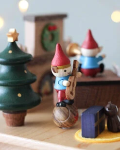 Pre-order: Santa's Christmas Concert Music Box (ships Early November) -Toy Shop IMG 3197