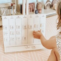 Second Scout | Magnetic Agenda Calendar -Toy Shop LittleAgenda13 our.dandelion.days