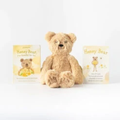 Slumberkins Honey Bear Kin + Lesson Book - Gratitude -Toy Shop Slumberkins WebReshoot 2021 Finals Small 71 800x jpg