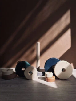 Wooden Pyramid Stacker - Terracotta -Toy Shop att saboconcept fef46eef490b845bc34d622dc435c496