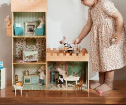 Maileg Castle Hall -Toy Shop image 2048x 954b4e3e ef01 471e a9cc 659518eecc15